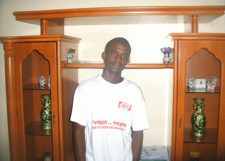 tjr mwaa je suis moche je le sais mais laissez vos coms quand meme